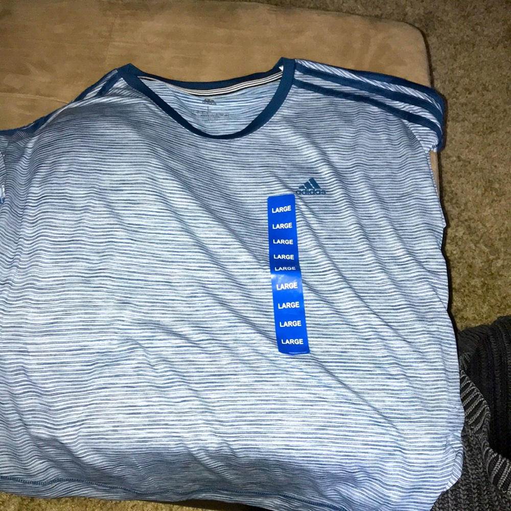 Adidas top
